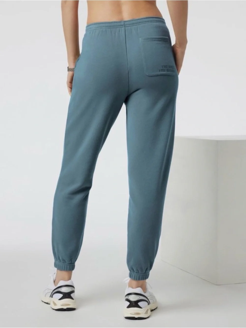 VUORI Women’s Sedona Sweatpant Joggers Smoke Blue Slate Blue Size XS VW4202 - Picture 7 of 14